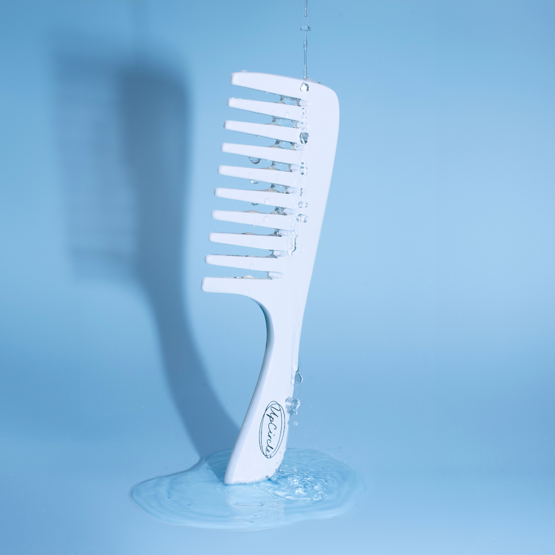 UpCircle - Bamboo Wide Tooth Comb