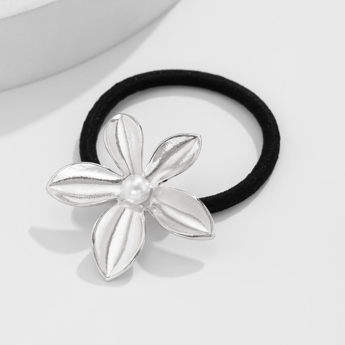 Bow & 5-Petal Flower - Alloy Hair Accessory
