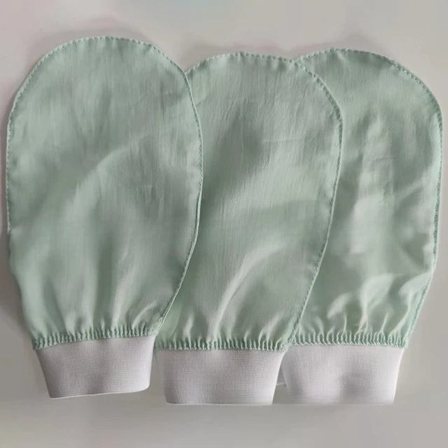 Silk - Exfoliating Bath Glove