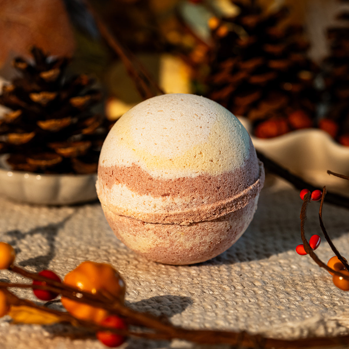 JewelScent - Cinnamon Cream 10oz Jewelry Bath Bomb