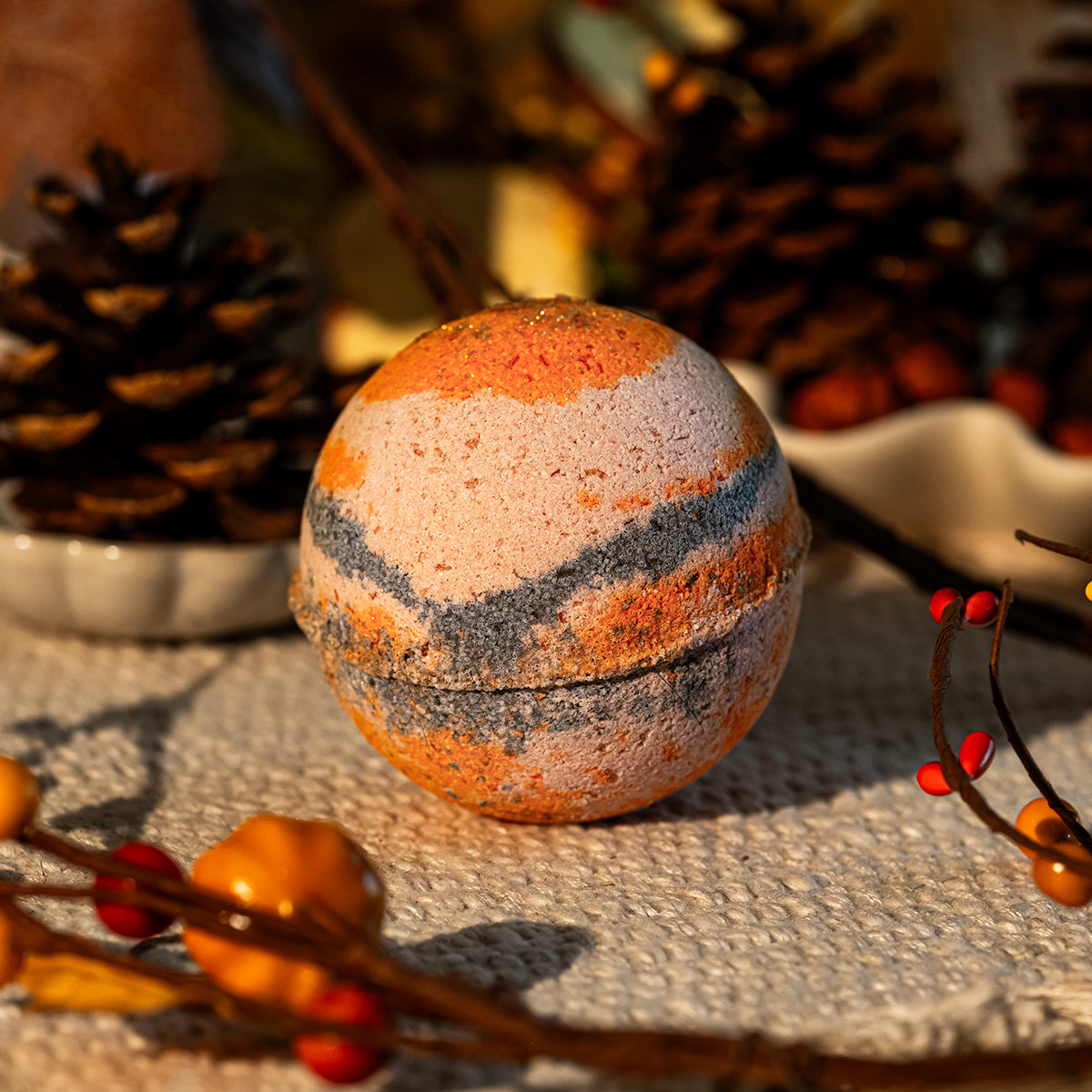 JewelScent - Spiked Cider 10oz Jewelry Bath Bomb