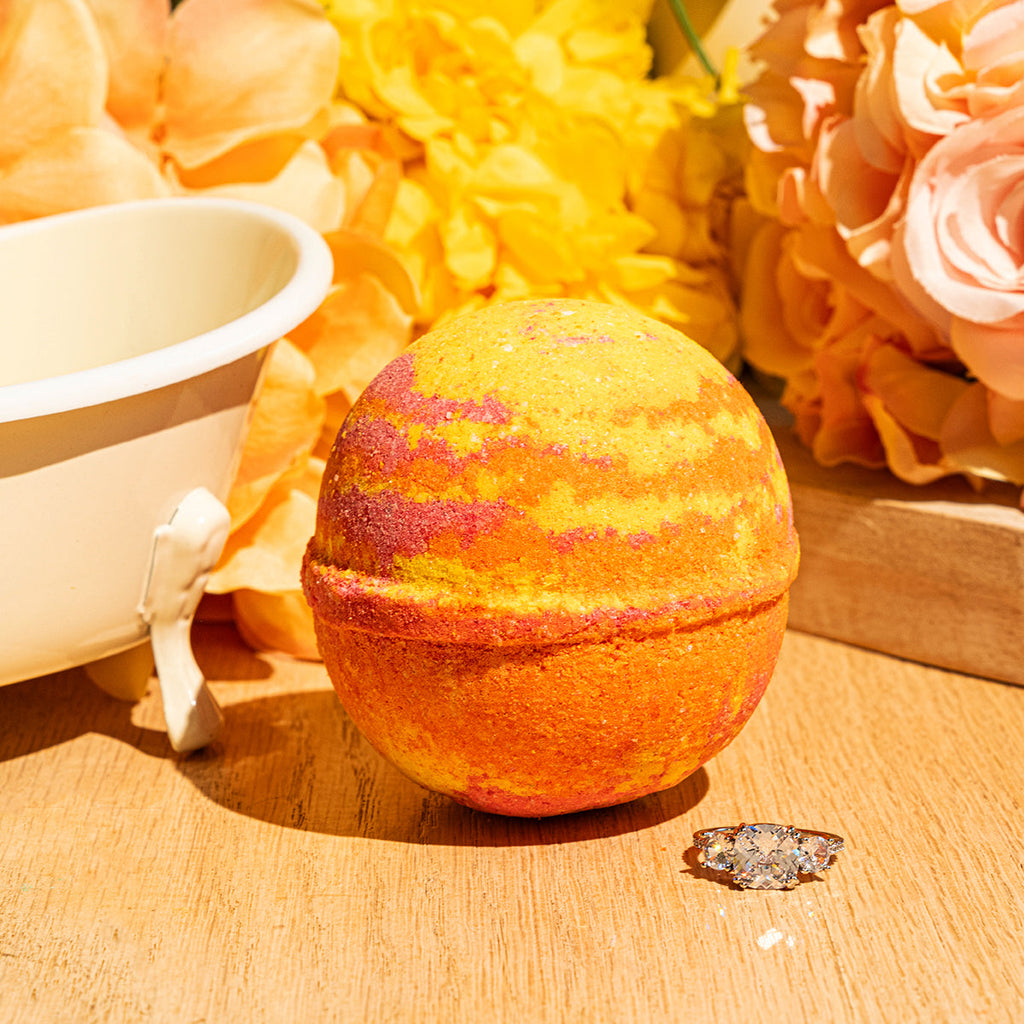 JewelScent - Citrus Squeeze Jewelry Bath Bomb